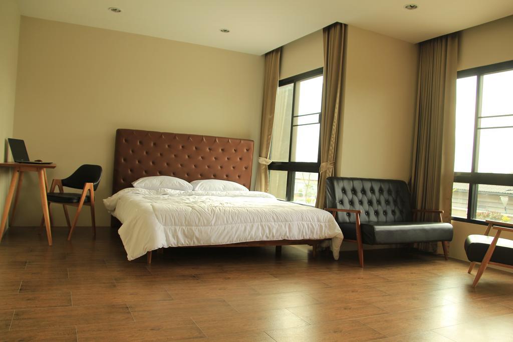 The Residence Thepkanjana Ban Khlong Krathum Baen エクステリア 写真