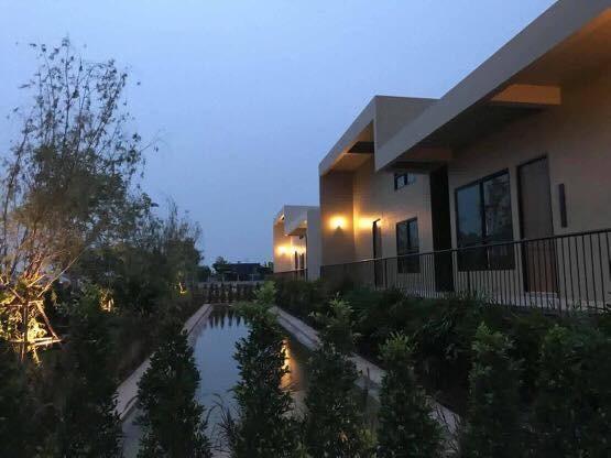 The Residence Thepkanjana Ban Khlong Krathum Baen エクステリア 写真
